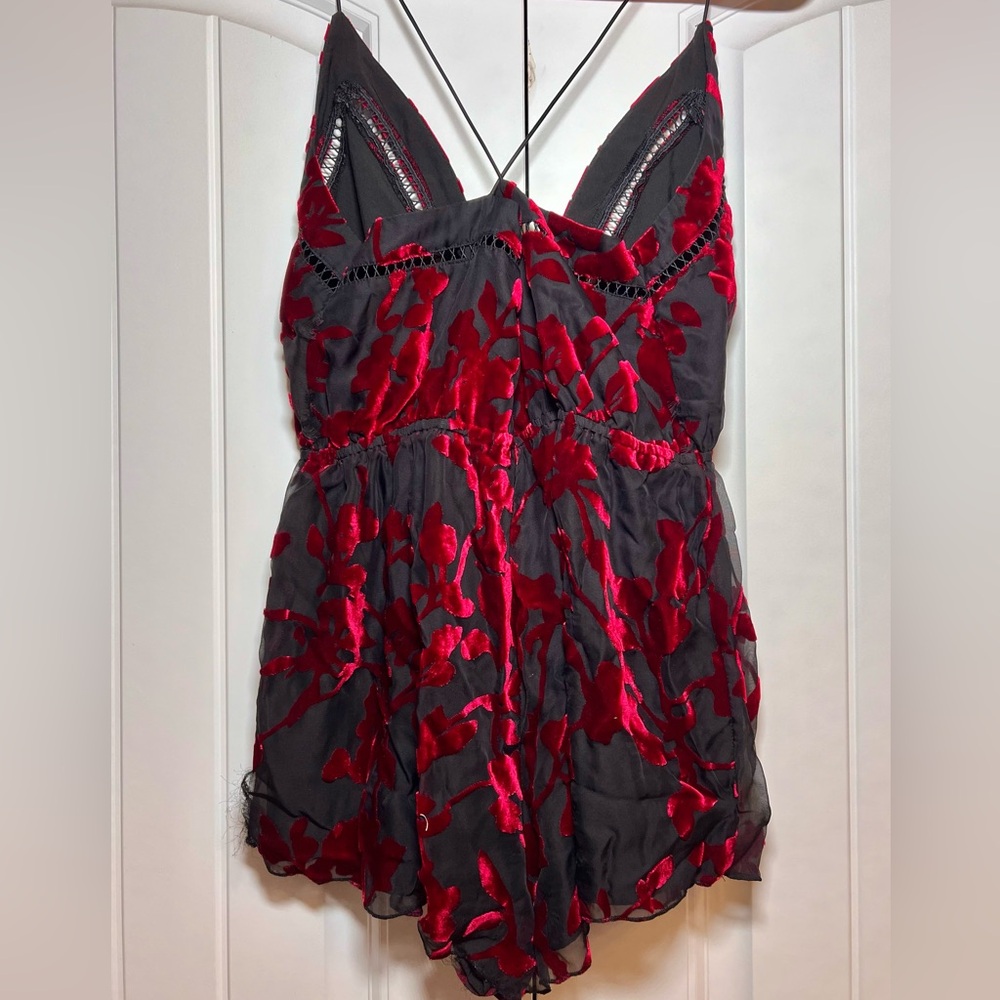 ROMPER - Picture 2 of 3